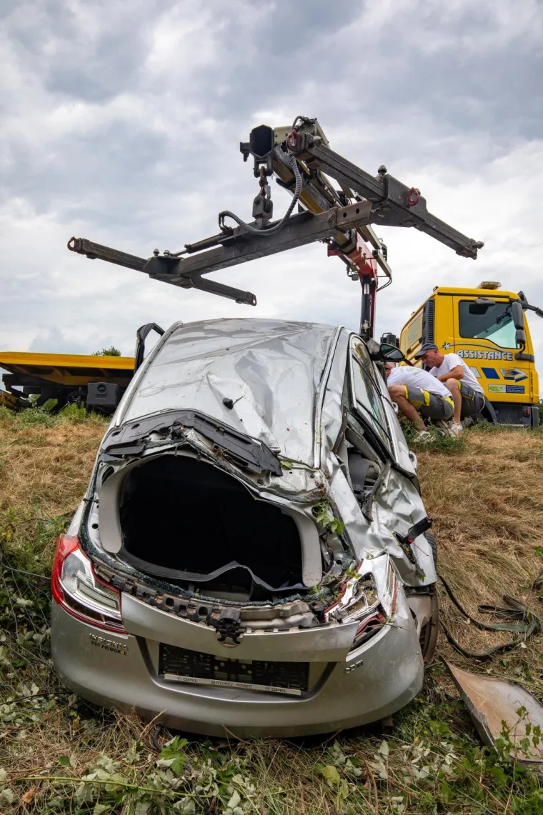STRAVIČNA NESREĆA KOD VODNJANA: Izletio s ceste i na mjestu poginuo