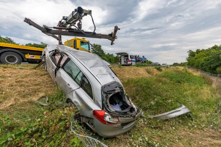 STRAVIČNA NESREĆA KOD VODNJANA: Izletio s ceste i na mjestu poginuo
