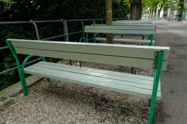 Metropola je pusta: Turista nema, terase zjape prazne, a ra&scaron;či&scaron;ćavanje od posljedica potresa jo&scaron; traje