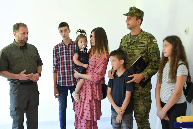 Hrvatski branitelji i njihove obitelji dobili stanove! 'Dodjela stana uvelike će nam olak&scaron;ati život'