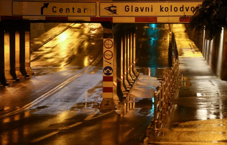 FOTOGRAF OBIŠAO KRITIČNE TOČKE: Evo kako su u današnjem nevremenu prošli zagrebački Importanne i Miramarska