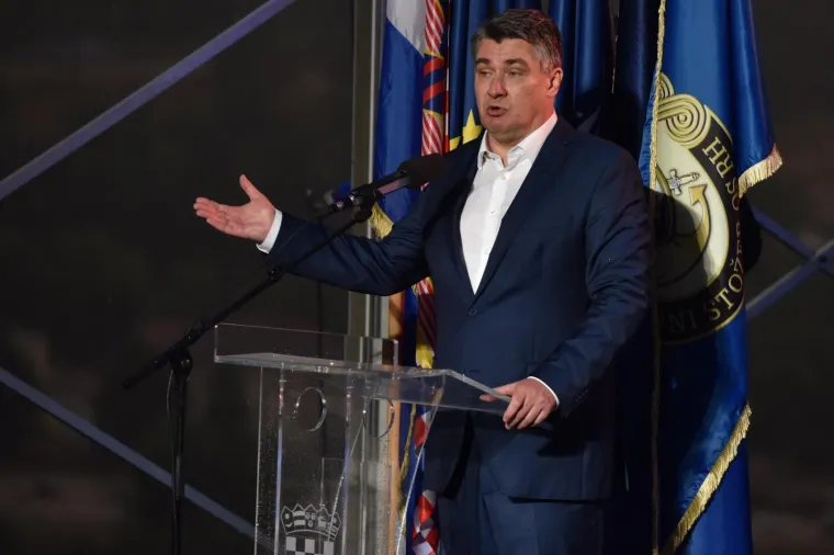 Milanović na prijemu na Kninskoj tvrđavi uručio odlikovanja: 'Dug časti nakon 25 godina'