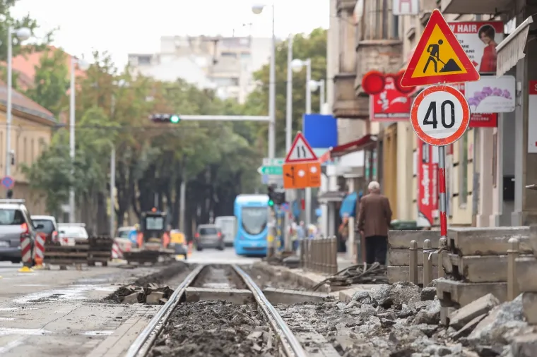 Ljeto u Zagrebu, radovi u gradu: U Ilici se stvara gužva, izmje&scaron;teno i tramvajsko stajali&scaron;te