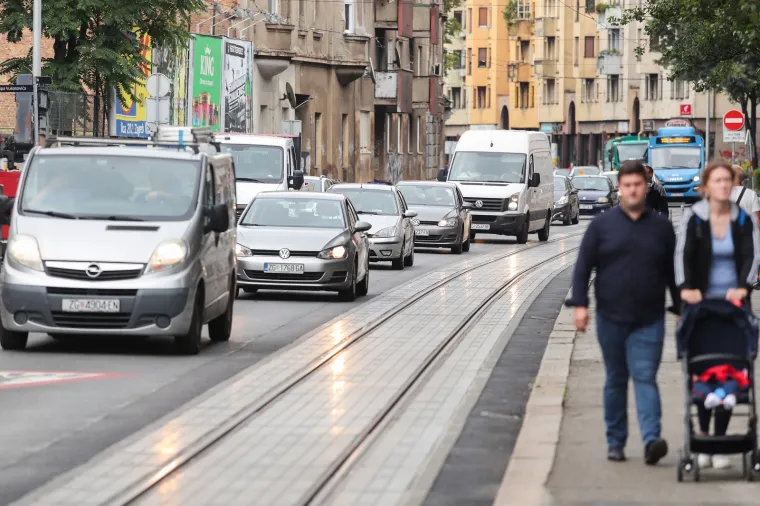 Ljeto u Zagrebu, radovi u gradu: U Ilici se stvara gužva, izmje&scaron;teno i tramvajsko stajali&scaron;te