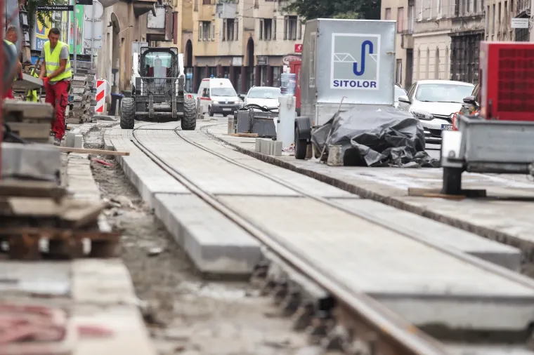 Ljeto u Zagrebu, radovi u gradu: U Ilici se stvara gužva, izmje&scaron;teno i tramvajsko stajali&scaron;te