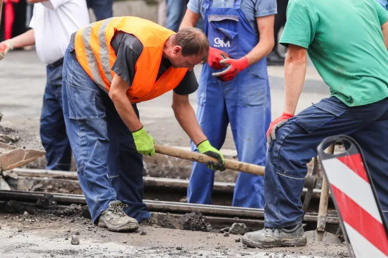Ljeto u Zagrebu, radovi u gradu: U Ilici se stvara gužva, izmje&scaron;teno i tramvajsko stajali&scaron;te