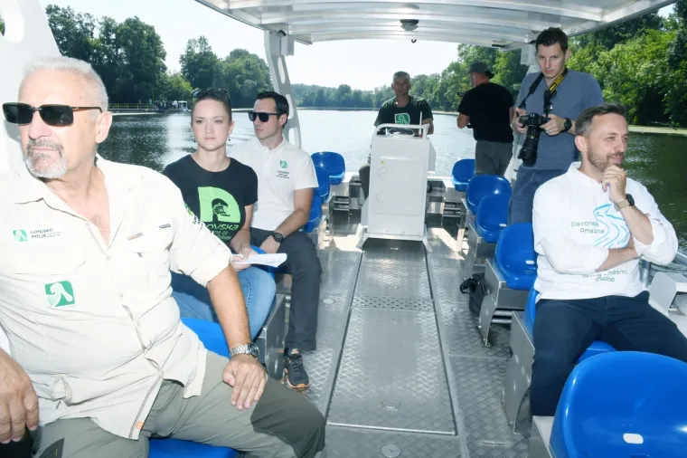 Najnovija atrakcija u Lonjskom polju: Pogled na samozatajnu priroda iz kanua i čamca na solarni pogon