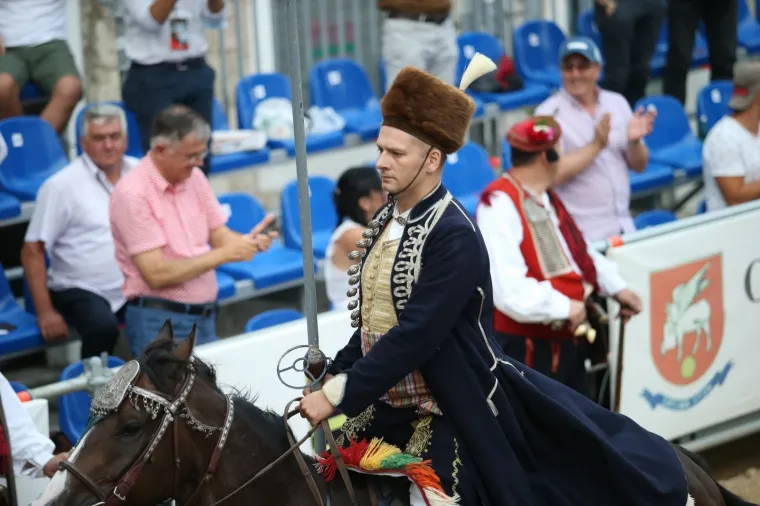 Prva pobjeda u natjecanju u karijeri: Slavodobitnik 305. Sinjske alke je Ivo Zorica