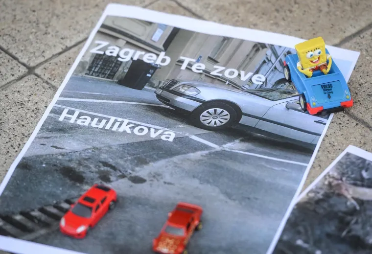 Pred Zagrebačkim holdingom parkiran impresivan vozni park: 'Očito se ide do kraja, ide se izmusti sve &scaron;to se može izmusti'