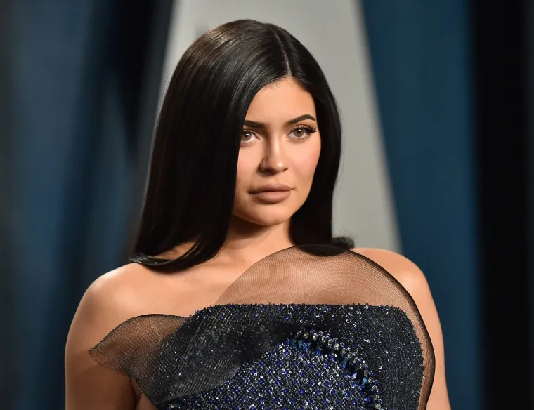 OD SRAMEŽLJIVE DJEVOJČICE DO RASNE LJEPOTICE: Kylie Jenner proslavila 23. rođendan; Pogledajte kako se mijenjala kroz godine