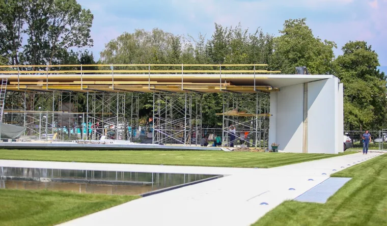 Spomenik Domovini samo &scaron;to nije gotov: Nad njim noću i danju bdiju Franjo Tuđman i Milan Bandić