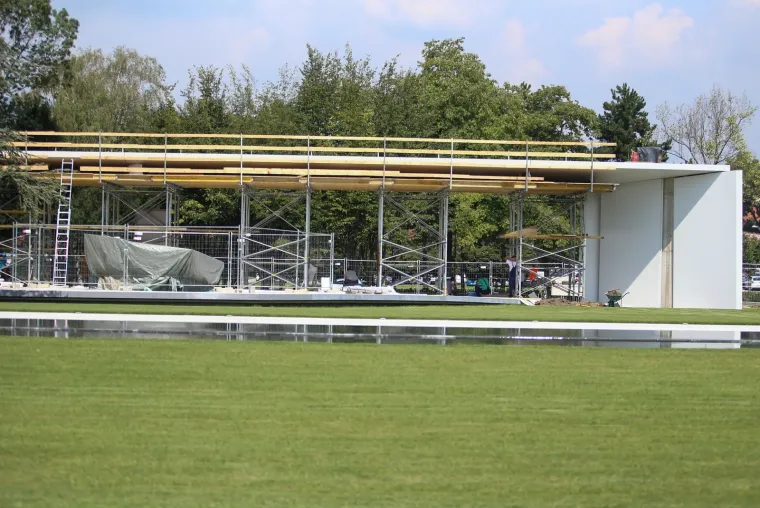 Spomenik Domovini samo &scaron;to nije gotov: Nad njim noću i danju bdiju Franjo Tuđman i Milan Bandić