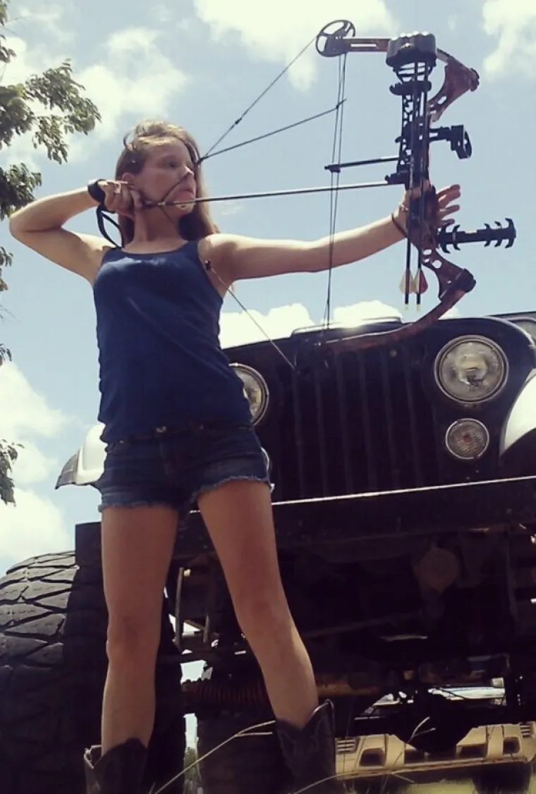 SPAVA&Scaron; LI MIRNO ROBIN HOOD? Ove djevojke napete su koliko i luk koji drže u rukama