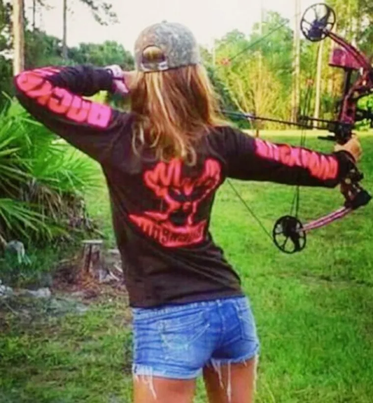 SPAVA&Scaron; LI MIRNO ROBIN HOOD? Ove djevojke napete su koliko i luk koji drže u rukama