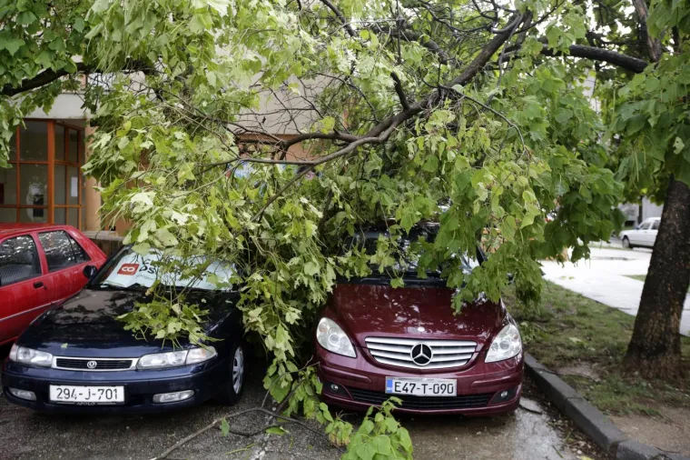 Snažno nevrijeme pogodilo Mostar