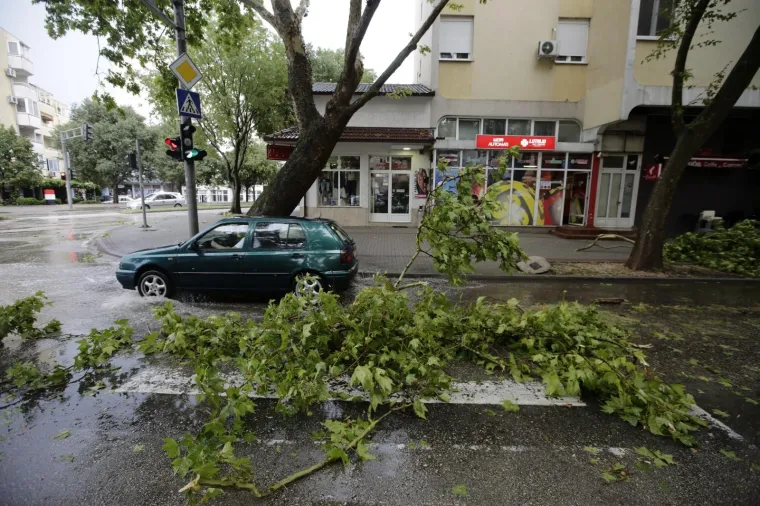 Snažno nevrijeme pogodilo Mostar