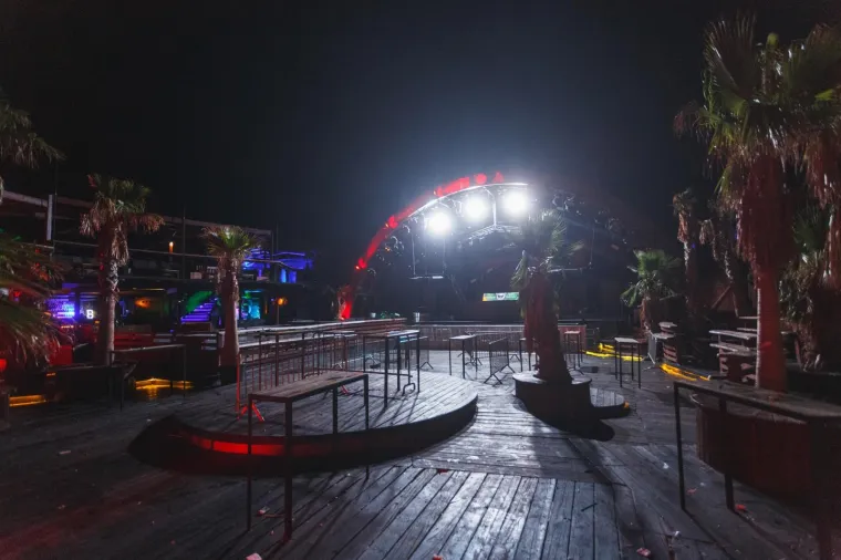 PUSTO I NEVIĐENO: Klubovi na Zrću nakon ponoći prazni zbog strožih mjera