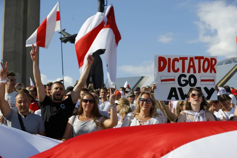 Najmasovniji prosvjed u povijesti Bjelorusije: 'Deseci tisuća ljudi na ulicama Minska tražilo ostavku Luka&scaron;enka'