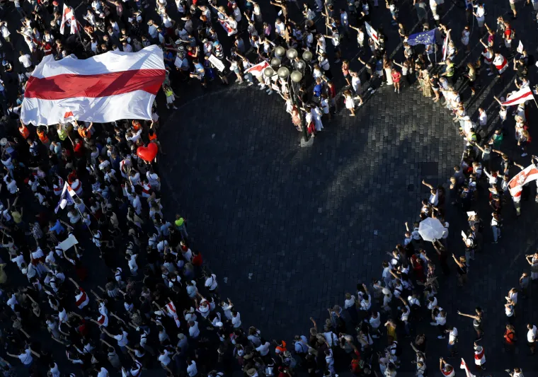 Najmasovniji prosvjed u povijesti Bjelorusije: 'Deseci tisuća ljudi na ulicama Minska tražilo ostavku Luka&scaron;enka'