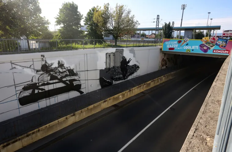 Umjesto Malog princa osvanuli hrvatska zastava, tenk i vojnik s kala&scaron;njikovom!