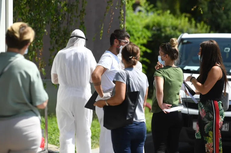 Navala na testiranje na koronavirus u Zagrebu: Građani nervozni, ambulante od sutra rade cijeli dan
