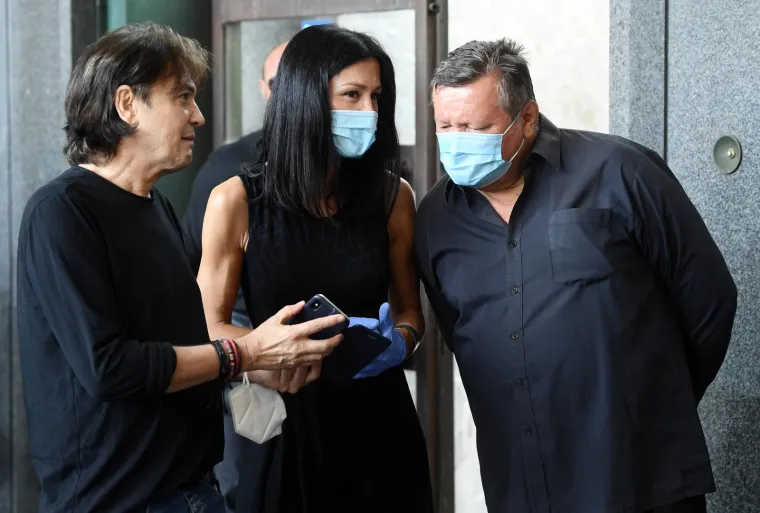 Posljednji ispraćaj velikana: Obitelj i brojni prijatelji se na Mirogoju opra&scaron;taju od Rajka Dujmića