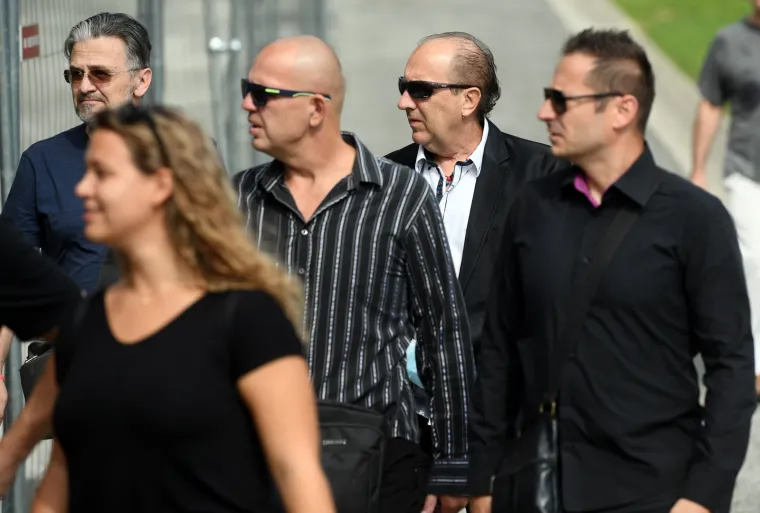 Posljednji ispraćaj velikana: Obitelj i brojni prijatelji se na Mirogoju opra&scaron;taju od Rajka Dujmića