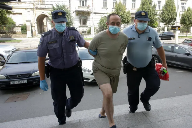 Sumanuti pohod u Baranji: Mu&scaron;karca koji je odvijačem izbo dječaka i djevojčicu priveli na sud u Osijeku