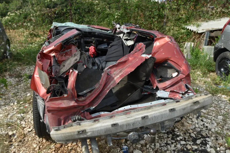 Oprez, uznemirujuće fotografije! Jezivi prizori automobila u kojem su poginule dvije djevojčice