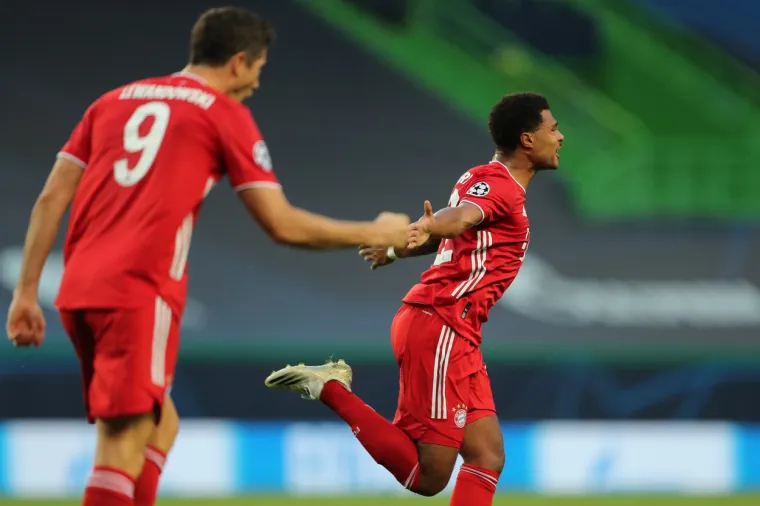 [FOTO] MOĆNI BAYERN NEMA MILOSTI: Ovako je to izgledalo večeras u Lisabonu