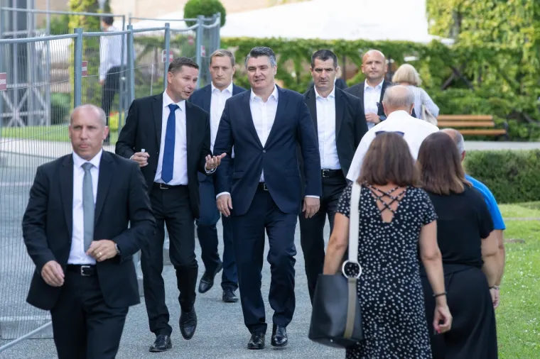 ISPRAĆAJ JOSIPA KREGARA: Brojni kolege i političari odali posljednju počast uglednom profesoru