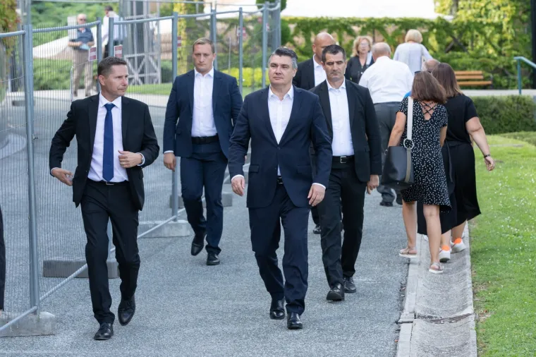 ISPRAĆAJ JOSIPA KREGARA: Brojni kolege i političari odali posljednju počast uglednom profesoru