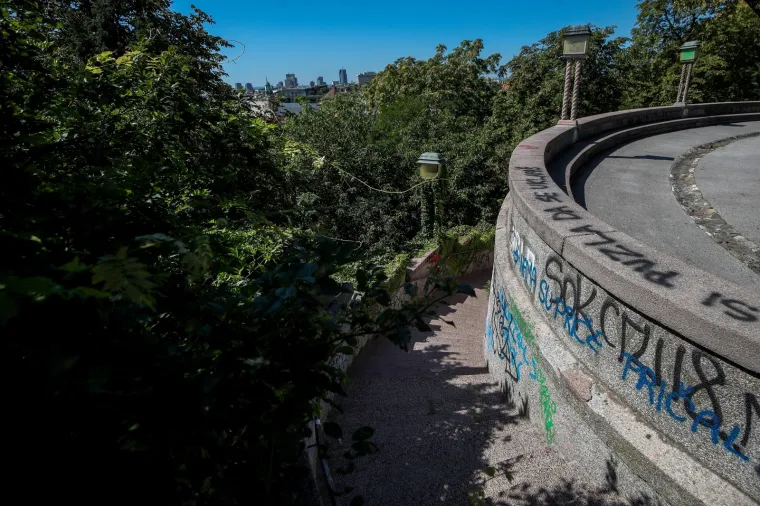 Koronavirus ili masovni godi&scaron;nji odmori? Pogledajte jezivo puste ulice Zagreba!