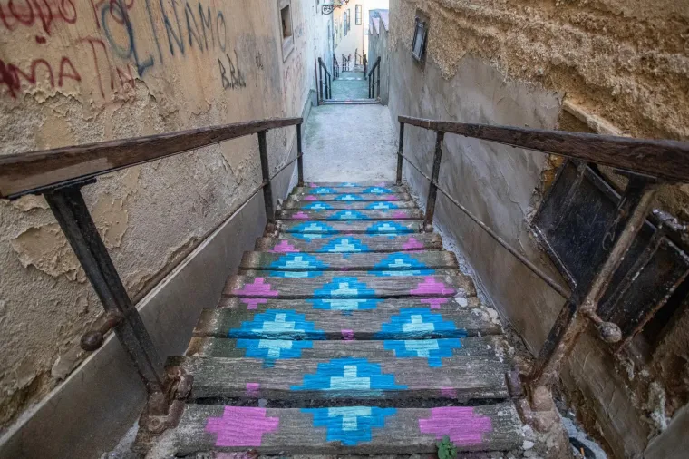 Sjećate li se slomljenog srca koje je obi&scaron;lo svijet? Pro&scaron;ećite 'Okolo' ljep&scaron;om stranom Zagreba - posveta 'ranjenome gradu'