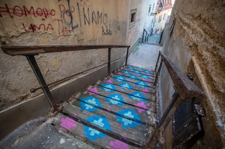 Sjećate li se slomljenog srca koje je obi&scaron;lo svijet? Pro&scaron;ećite 'Okolo' ljep&scaron;om stranom Zagreba - posveta 'ranjenome gradu'