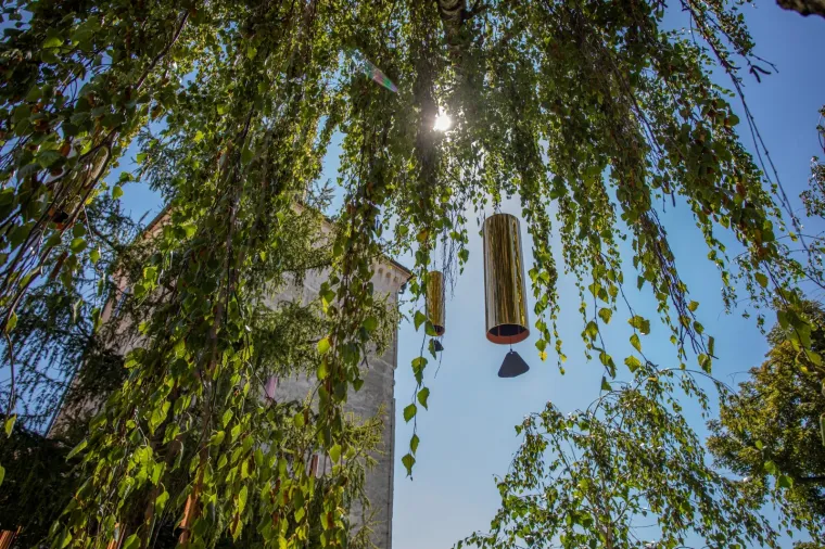 Sjećate li se slomljenog srca koje je obi&scaron;lo svijet? Pro&scaron;ećite 'Okolo' ljep&scaron;om stranom Zagreba - posveta 'ranjenome gradu'
