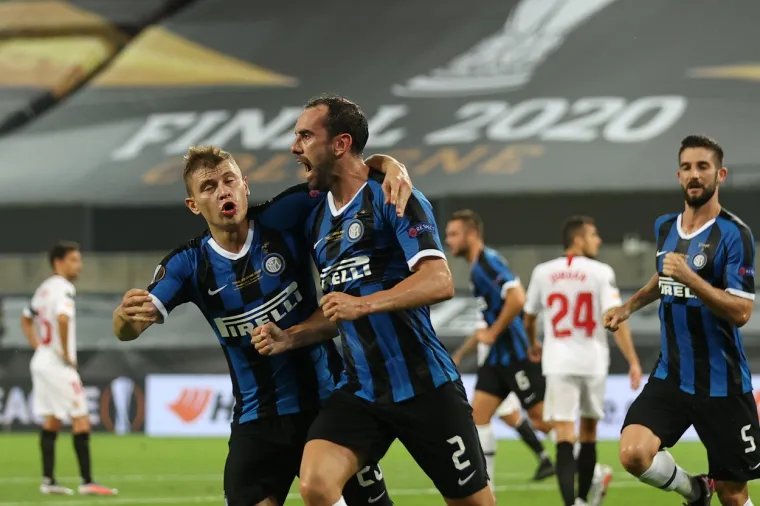 [FOTO] ATOMSKO FINALE EUROPSKE LIGE: Golovi padaju kao na traci, ovo nije za gledatelje slabijeg srca