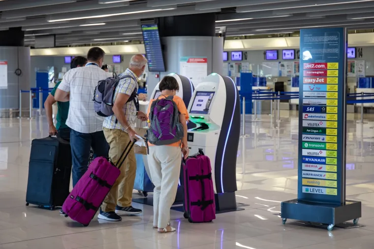 Britanci bježe iz Hrvatske da ne moraju u karantenu: Cijene avionskih karata drastično povećane!