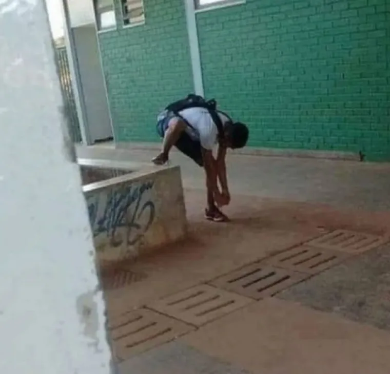 NETKO GORE STVARNO ČUVA BUDALE: Glupi ljudi izvode gluposti, to je logično... Ali ovo?!