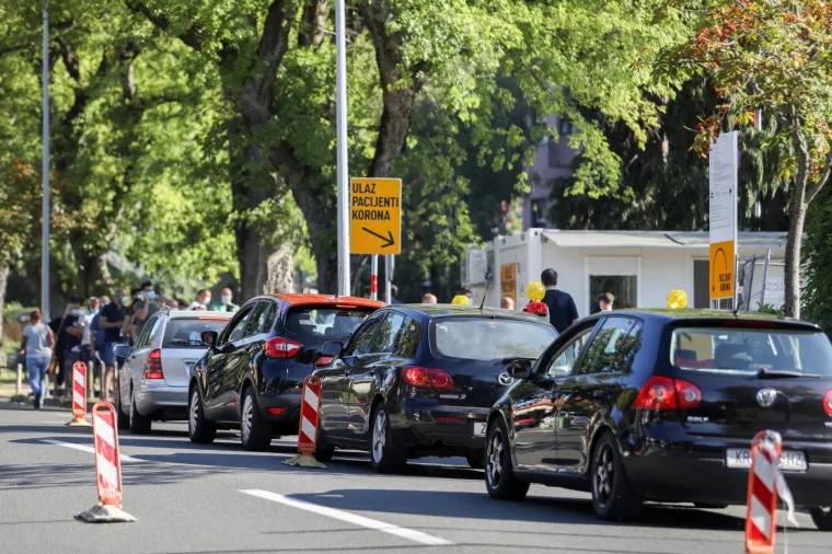POVEĆAN BROJ TESTIRANJA NA KORONU U ZAGREBU: Stvorila se kolona vozila ispred zavoda za javno zdravstvo