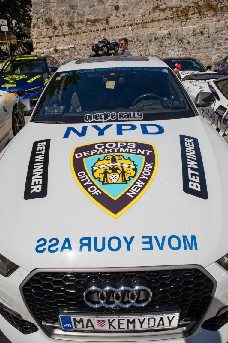 Melem za oči u Dubrovniku: Pogledajte kakvi su luksuzni i bijesni automobili stigli u grad