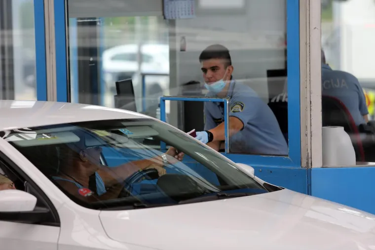 Ako putujete negdje, budite strpljivi: Velike su gužve na granici sa Slovenijom, ali i prema moru