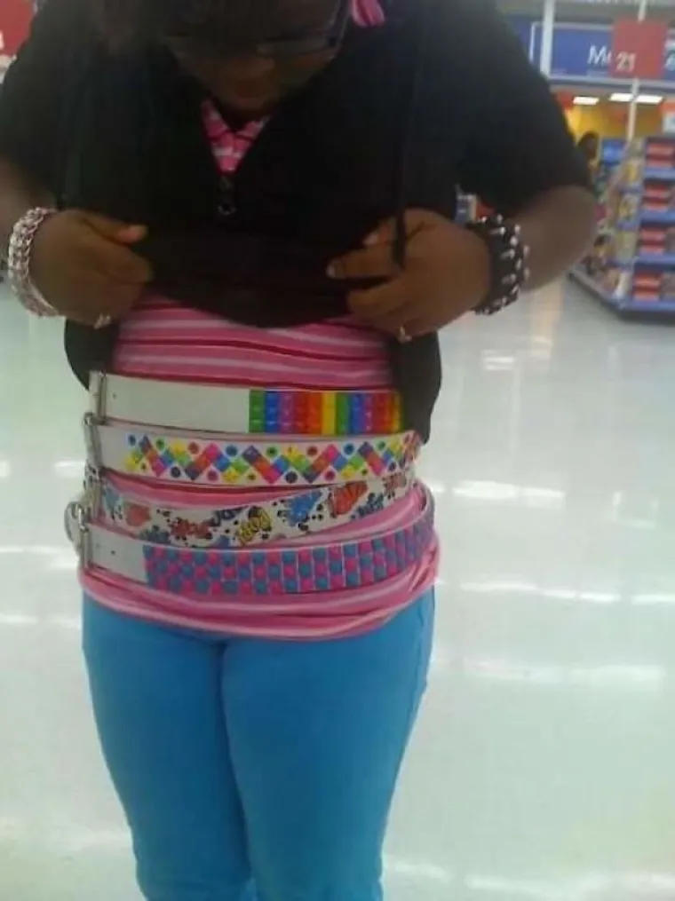 ISCURILE SLIKE ZA KOJE SU SE NADALI DA JE PROGUTALA ZEMLJA:  Svi smo nekoć imali 'kul' fazu, ali ovo je neponovljivo...