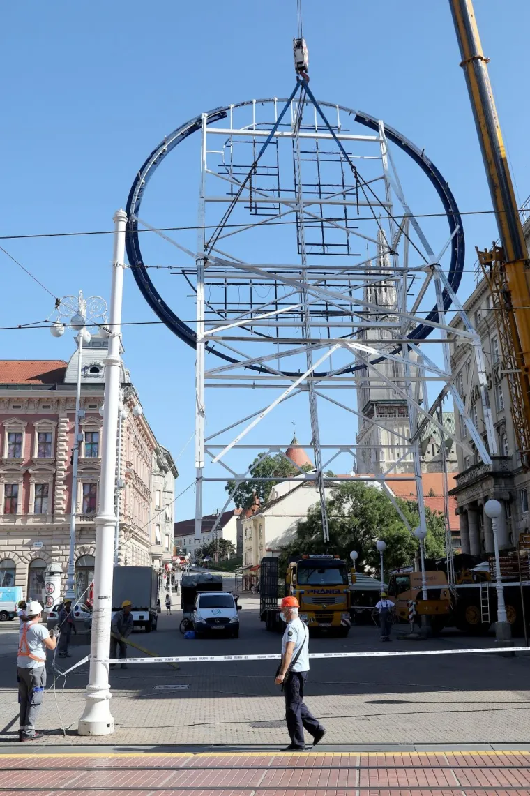 Znakovi vremena u Zagrebu iz sjećanja: Nema više loga Plive na Trgu, tvornica tko se sjeća još?