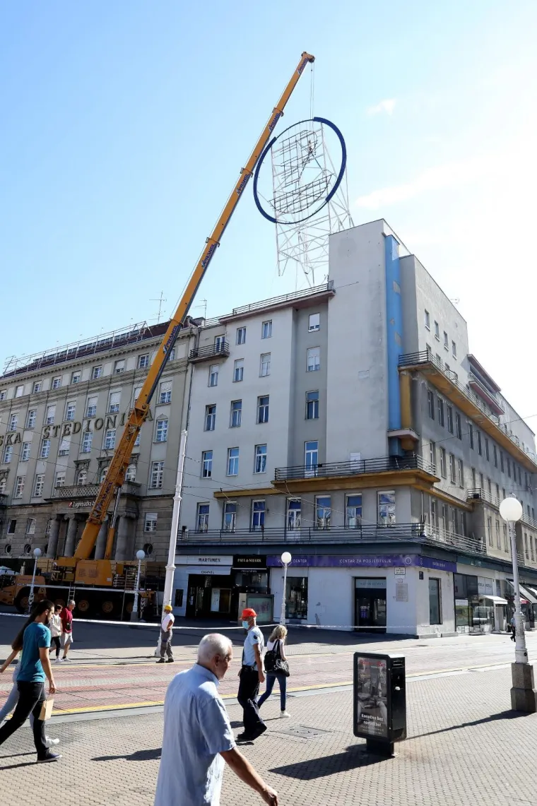 Znakovi vremena u Zagrebu iz sjećanja: Nema vi&scaron;e loga Plive na Trgu, tvornica tko se sjeća jo&scaron;?
