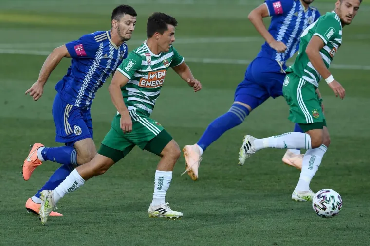 [FOTO] NAVIJAČI LOKOMOTIVE S BALKONA POSLALI PORUKU MESSIJU: Pogledajte &scaron;to su napisali Argentincu