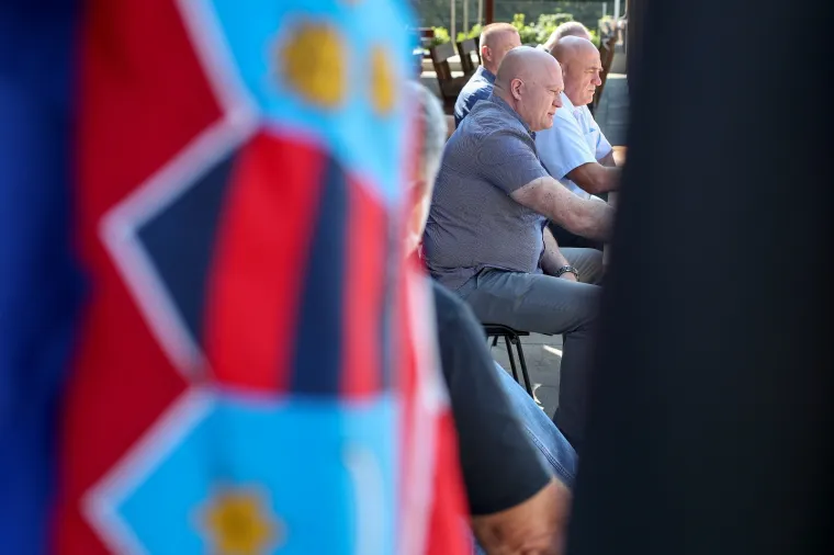 Zapovjednici ratnih postrojba na braniku ministra branitelja: 'Ti koji su Tomi stavili lanac oko vrata, misle i nama staviti lanac oko vrata'