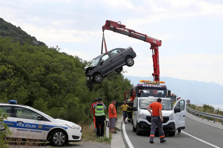 STRAVIČNA NESREĆA NA JADRANSKOJ MAGISTRALI: Tri osobe poginule u sudaru kod Sibinja Krmpotskog