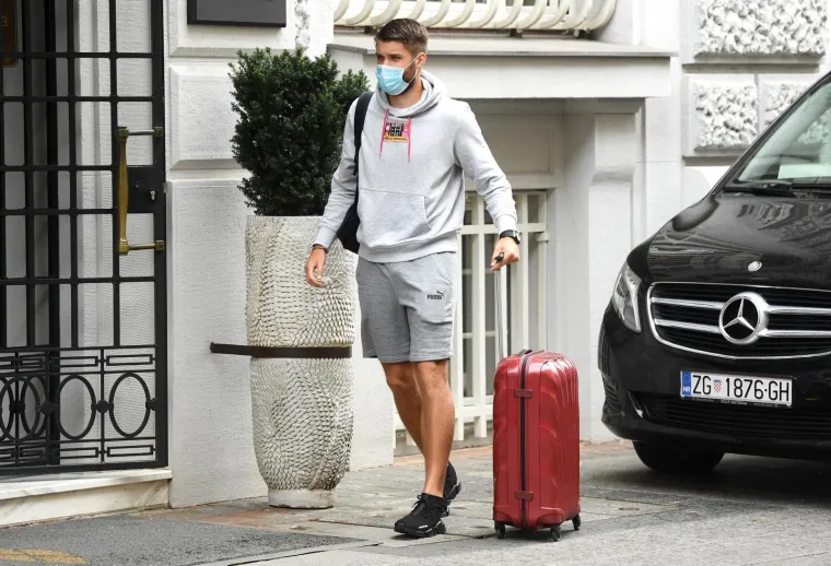 VATRENI STIGLI U ZAGREB: Lovren, Kramarić, Pa&scaron;alić i dru&scaron;tvo plijenili pažnju prolaznika