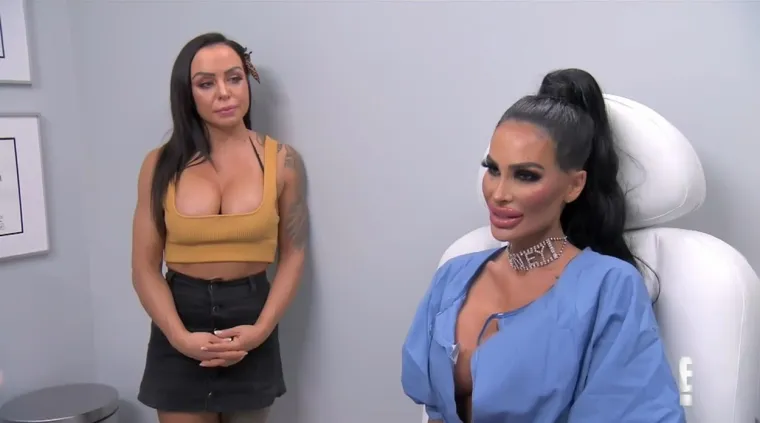 PRELETJELA POLA SVIJETA JER ŽELI JO&Scaron; VEĆE GRUDI: Vidite li za&scaron;to joj ih liječnici ne žele napraviti?